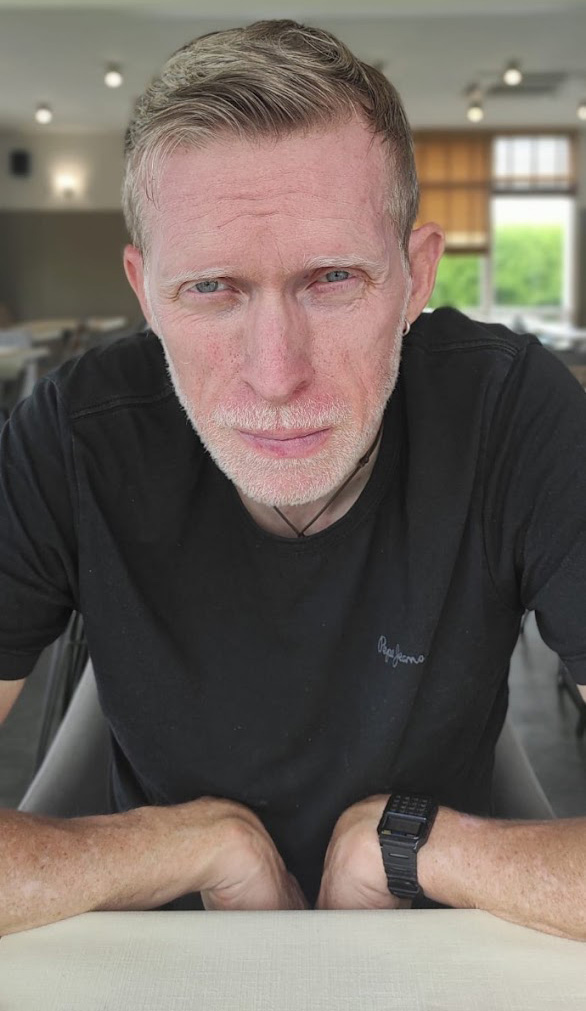 Portrait de David Mekersa, fondateur de GameCodeur